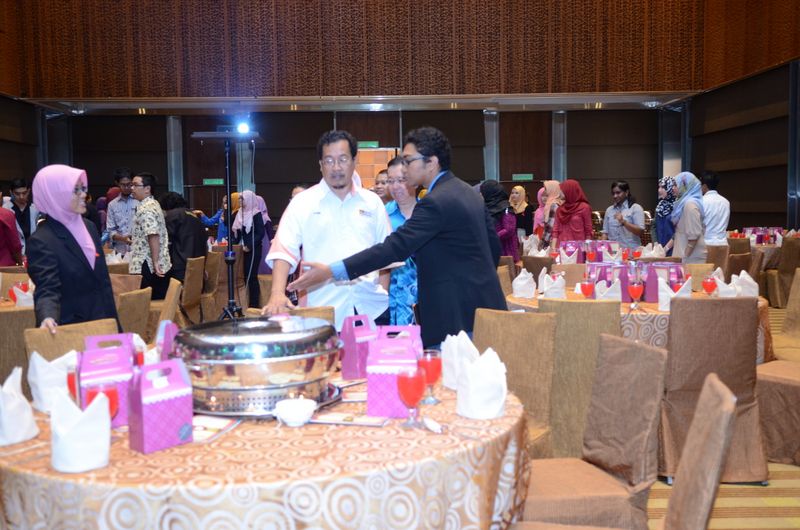 Hi tea alumni  14  070